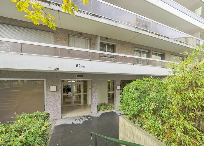 Appartement Labrouste Et Son Balcon - Welkeys