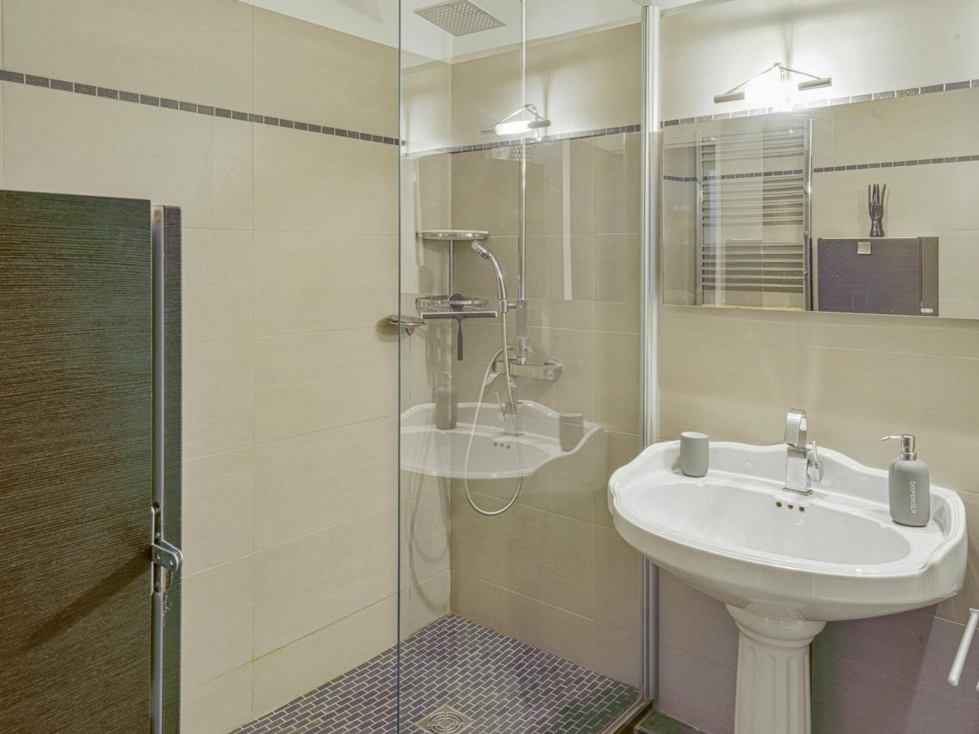 Appartamento Labrouste Et Son Balcon - Welkeys