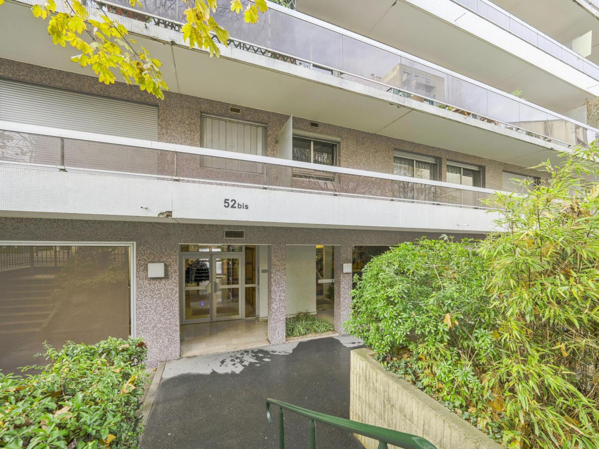 Labrouste Et Son Balcon - Welkeys Parigi